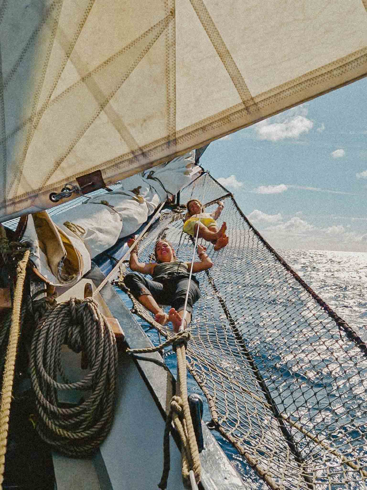 Ocean Nomads sailing the atlantic 196