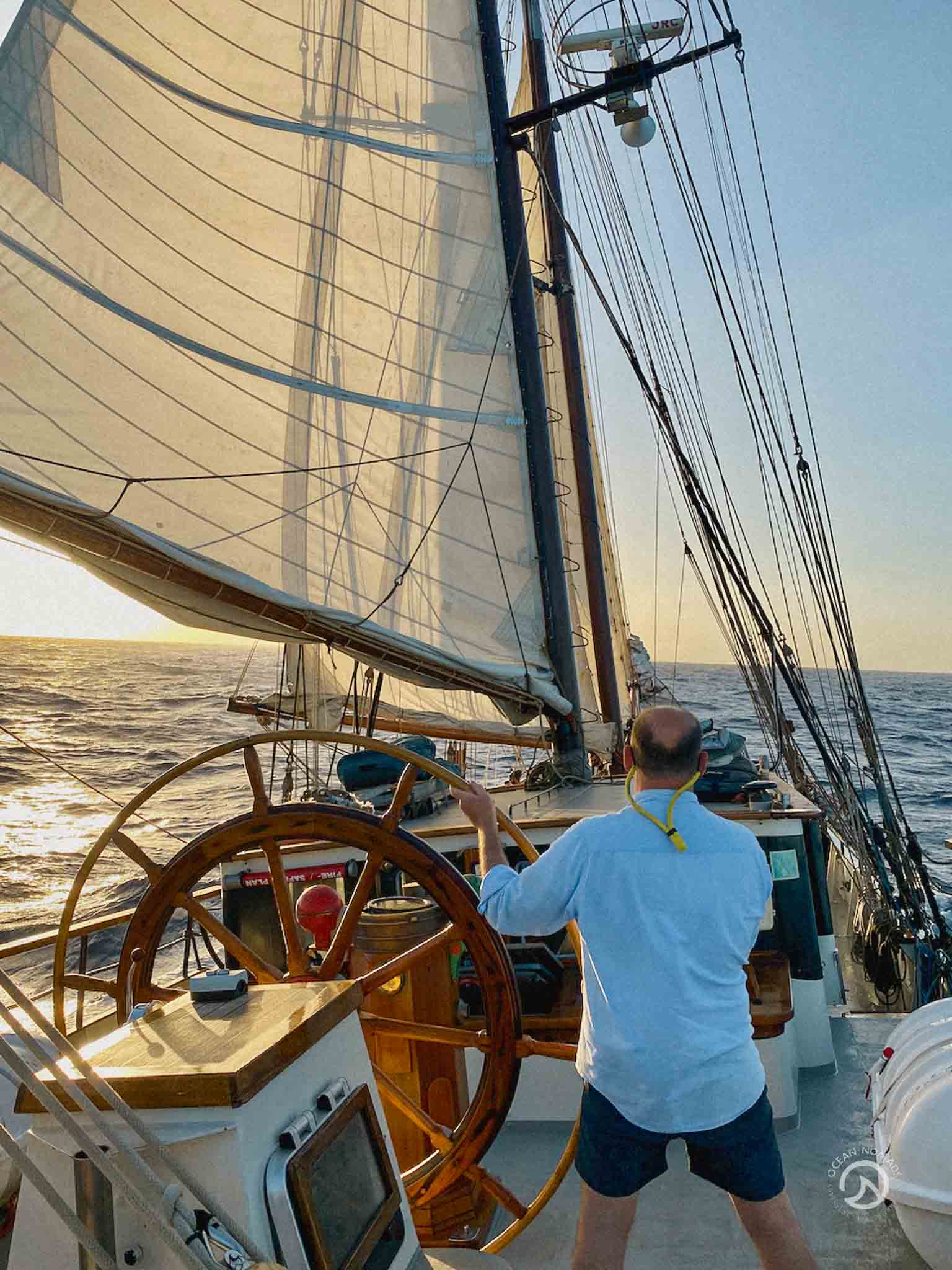 Ocean Nomads sailing the atlantic 560