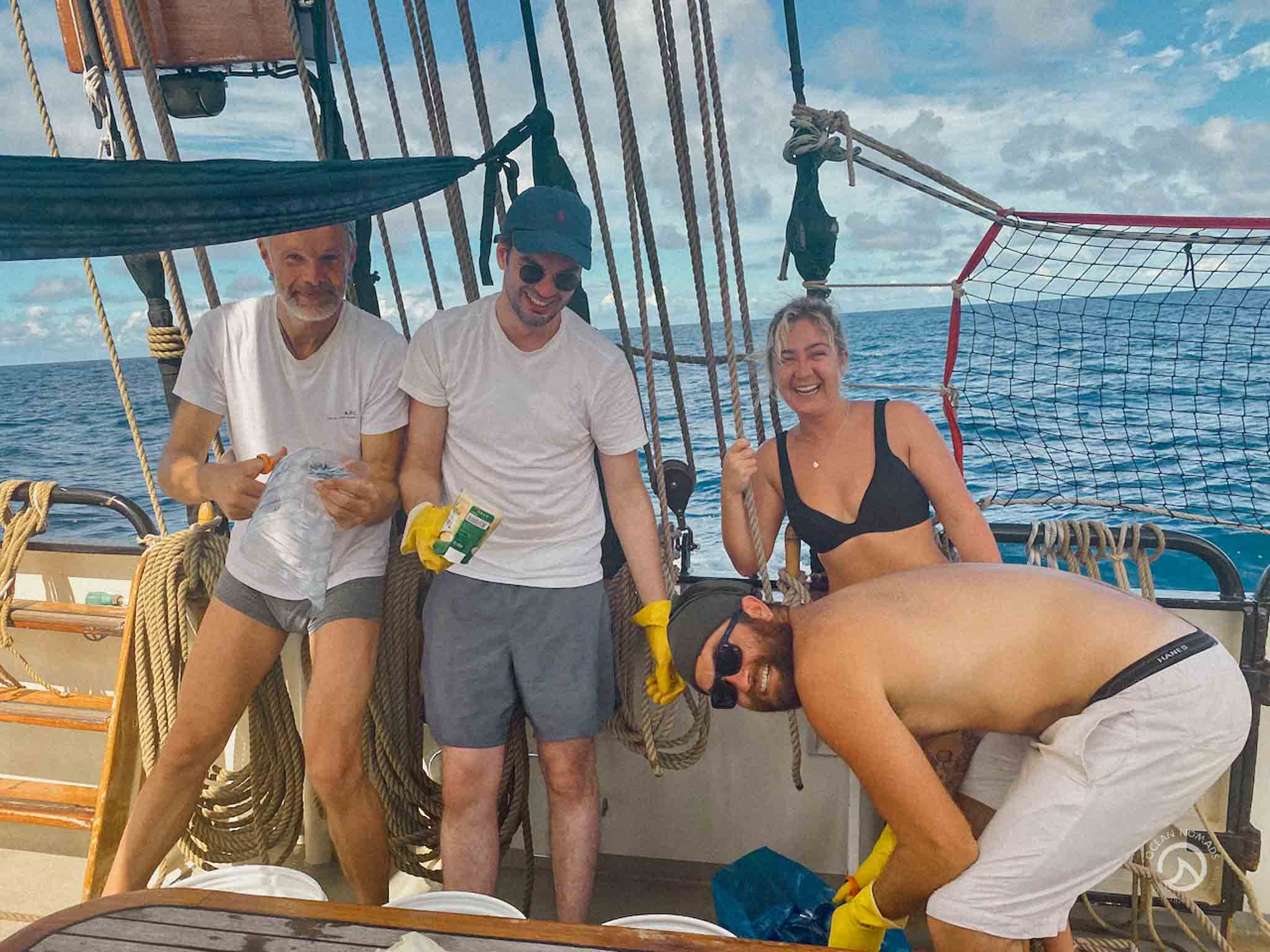 Ocean Nomads sailing the atlantic 607