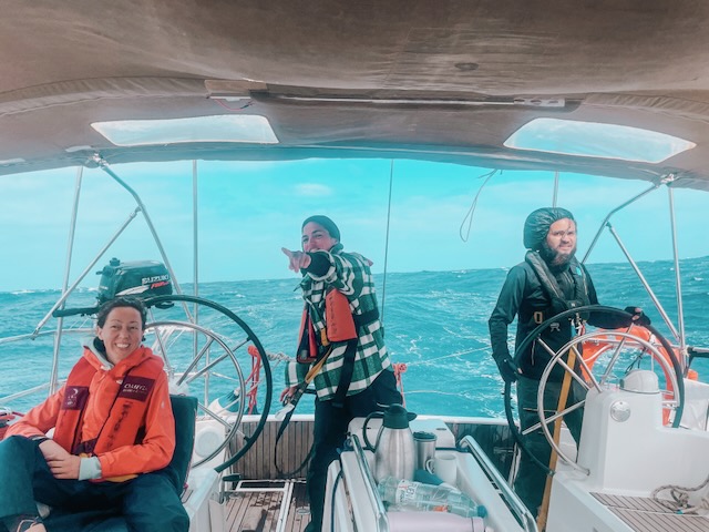 Watch keeping when sailing offshore. Tips for Crew.