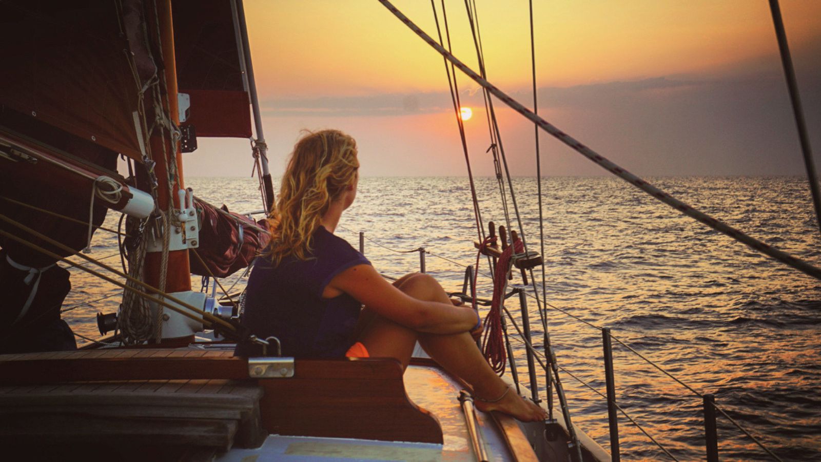 Sailing Across the Atlantic as Crew | 10 Tips for a Happy, Safe and Meaningful Ocean Crossing