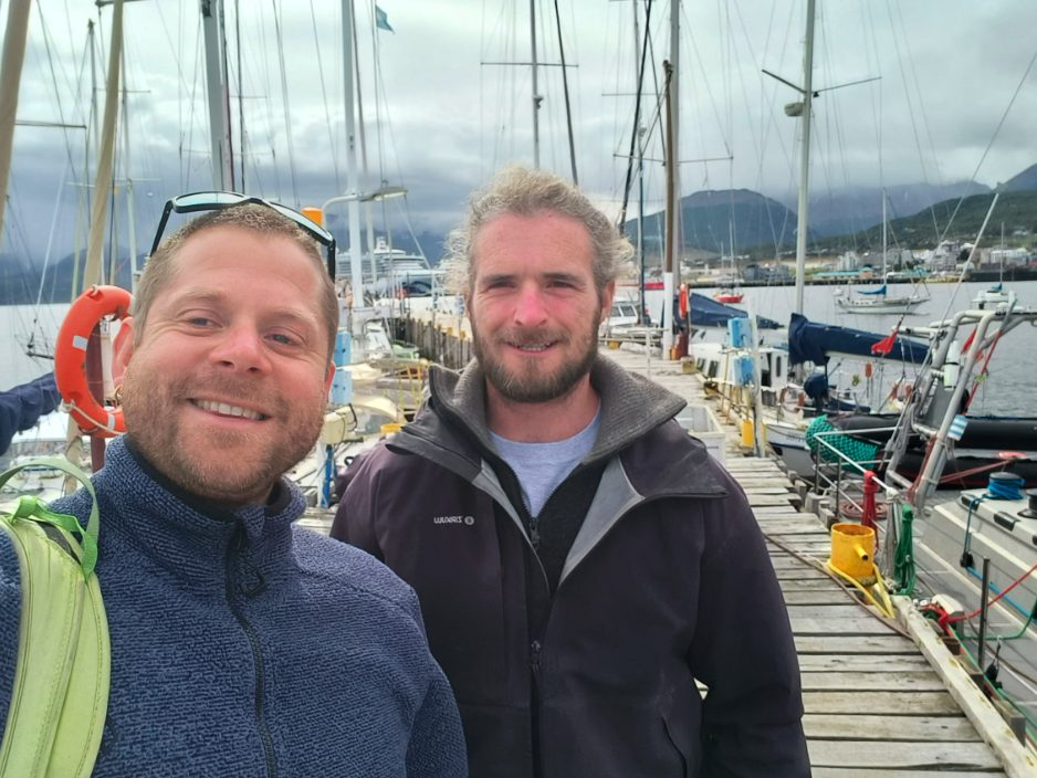 Ocean Nomads members map showing pins across continents